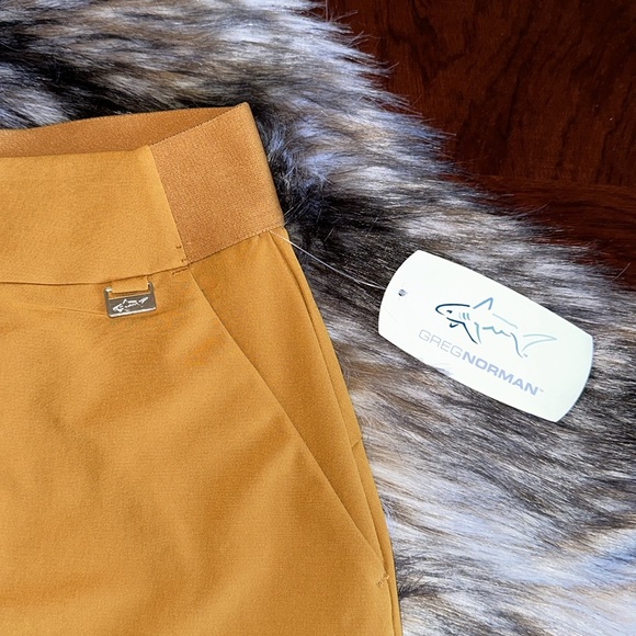 Greg Norman Collection *NWT* Women’s Golf Skort - Picture 3 of 9